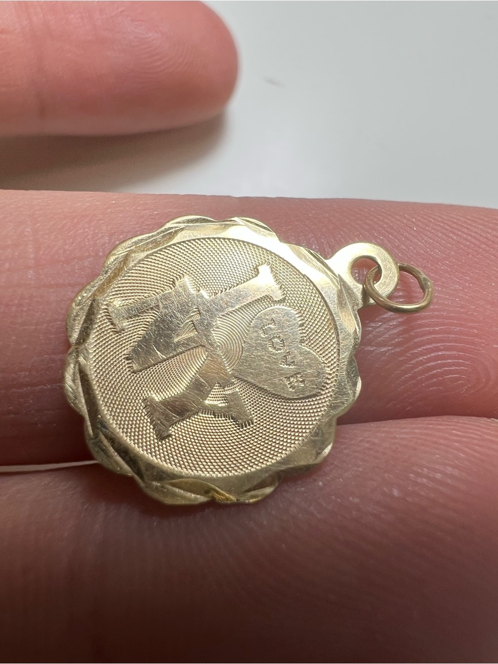 14k yellow gold I love New York Pendant - Picture 14 of 15